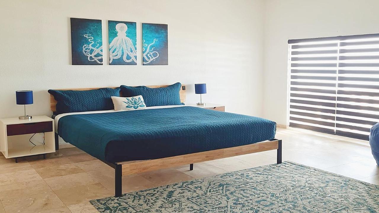 The Suites At Rocky Point 2 ภายนอก รูปภาพ